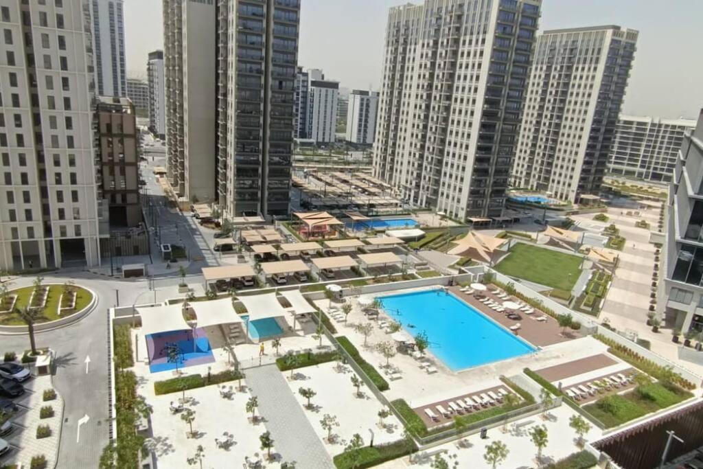 18 Bricks 2bedroom 1002 Collective 2.0 * Dubai